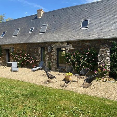 La Mouliniere, Jolie Longere Du Xviie Bed and Breakfast La Jaille-Yvon Exteriör bild